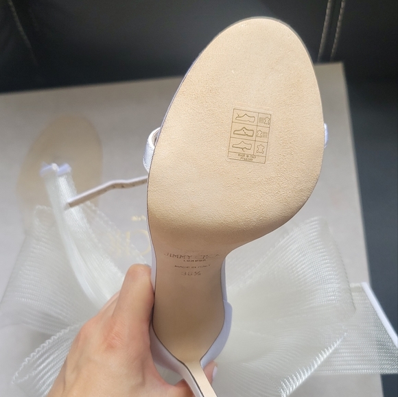 Shoes - Picture 3 of 4